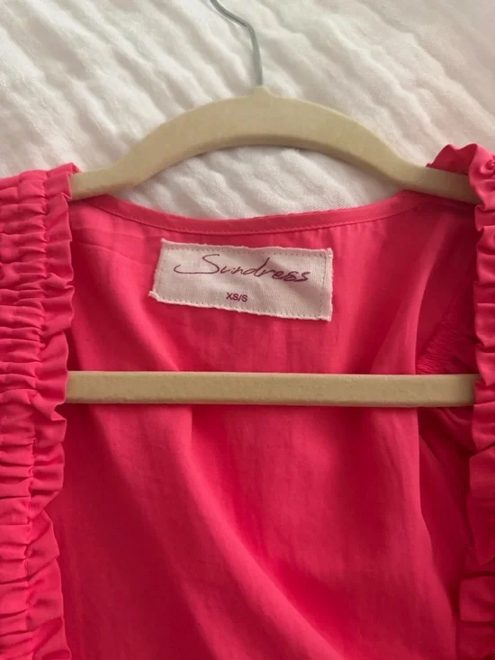 Smocked V-Neck Cropped Blouse in Bright Pink - Picture 2 of 3